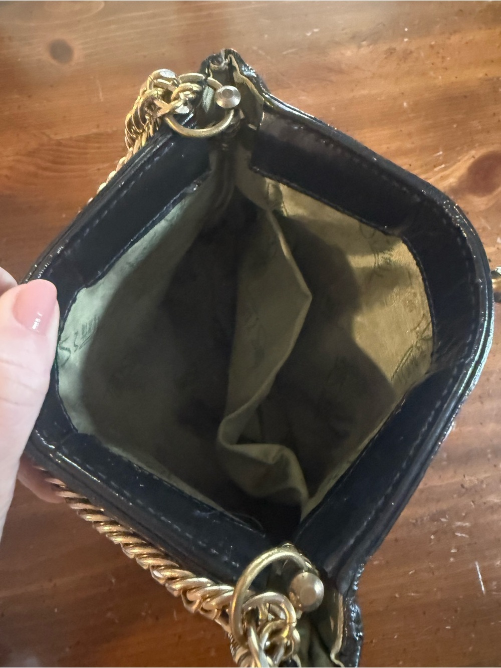 Ruth Saltz Leather Shoulder Bag with Gold Chain - Picture 3 of 5